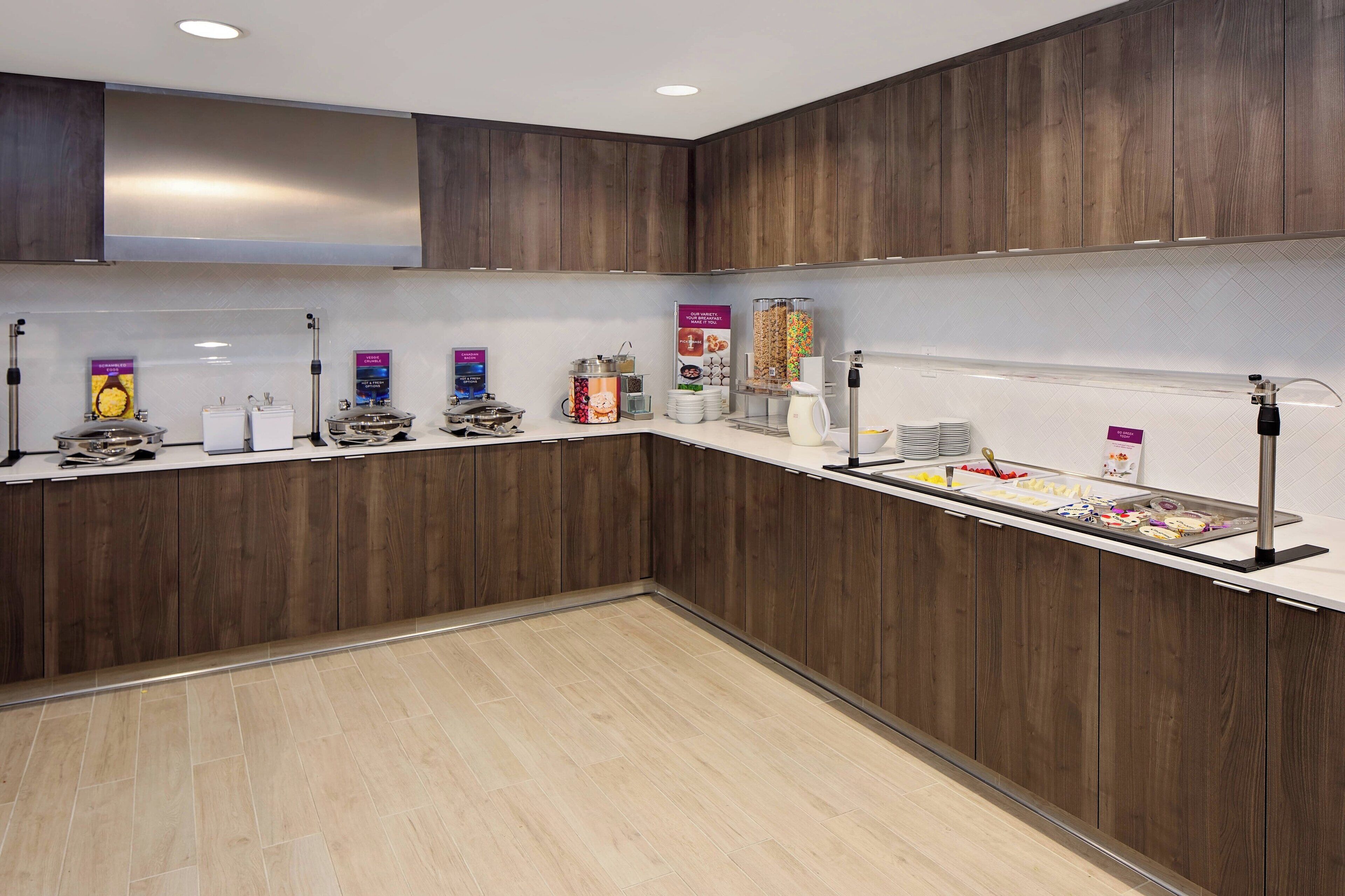 free daily full breakfast