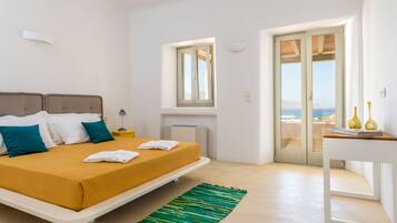 8 bedrooms, in-room safe, blackout curtains, free WiFi