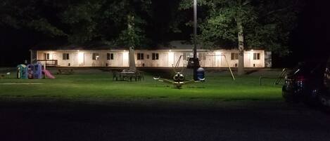 室外兒童遊樂區