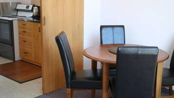 Standard Studio | In-room dining