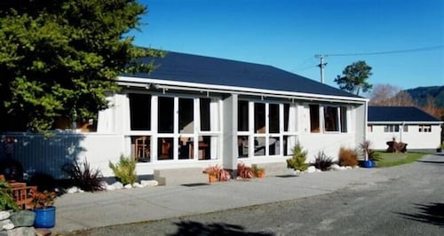 Apostles View Motel