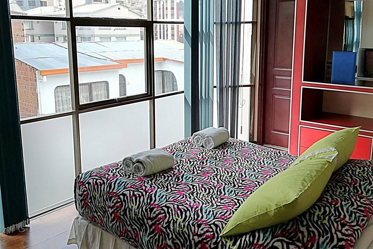 Habitación básica doble | 1 habitación, ropa de cama de alta calidad y wifi gratis