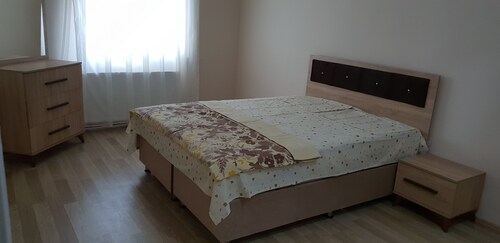 Imran Yurt 1