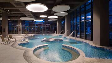 Innenpool, AuĂenpool