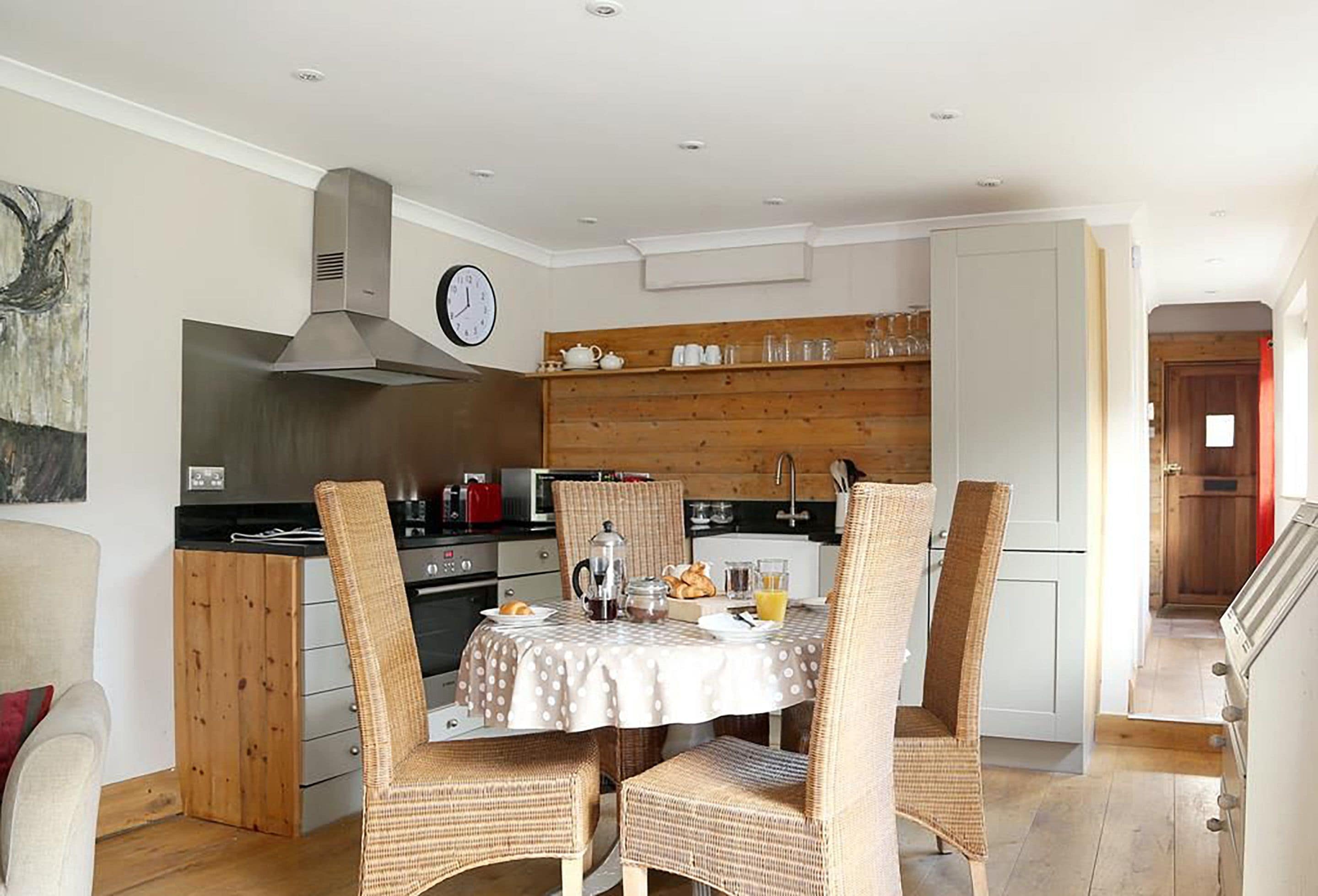 Cottage | Dapur peribadi | Pembancuh kopi/teh, peti sejuk, ketuhar gelombang mikro, ketuhar 
