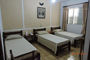 Iron/ironing board, free WiFi, bed sheets