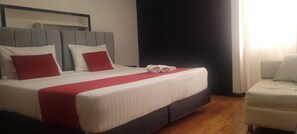 Economy-Doppelzimmer zur Einzelnutzung, 1 Schlafzimmer | 1 Schlafzimmer, Bügeleisen/Bügelbrett, kostenlose Zustellbetten