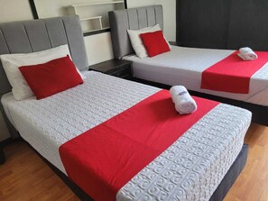 1 chambre, fer et planche à repasser, lit d’appoint (gratuit)
