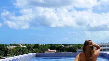 Bar accanto alla piscina