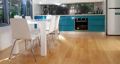 Beautiful Beach-side cottage with lap pool in North Maroubra close to Coogee