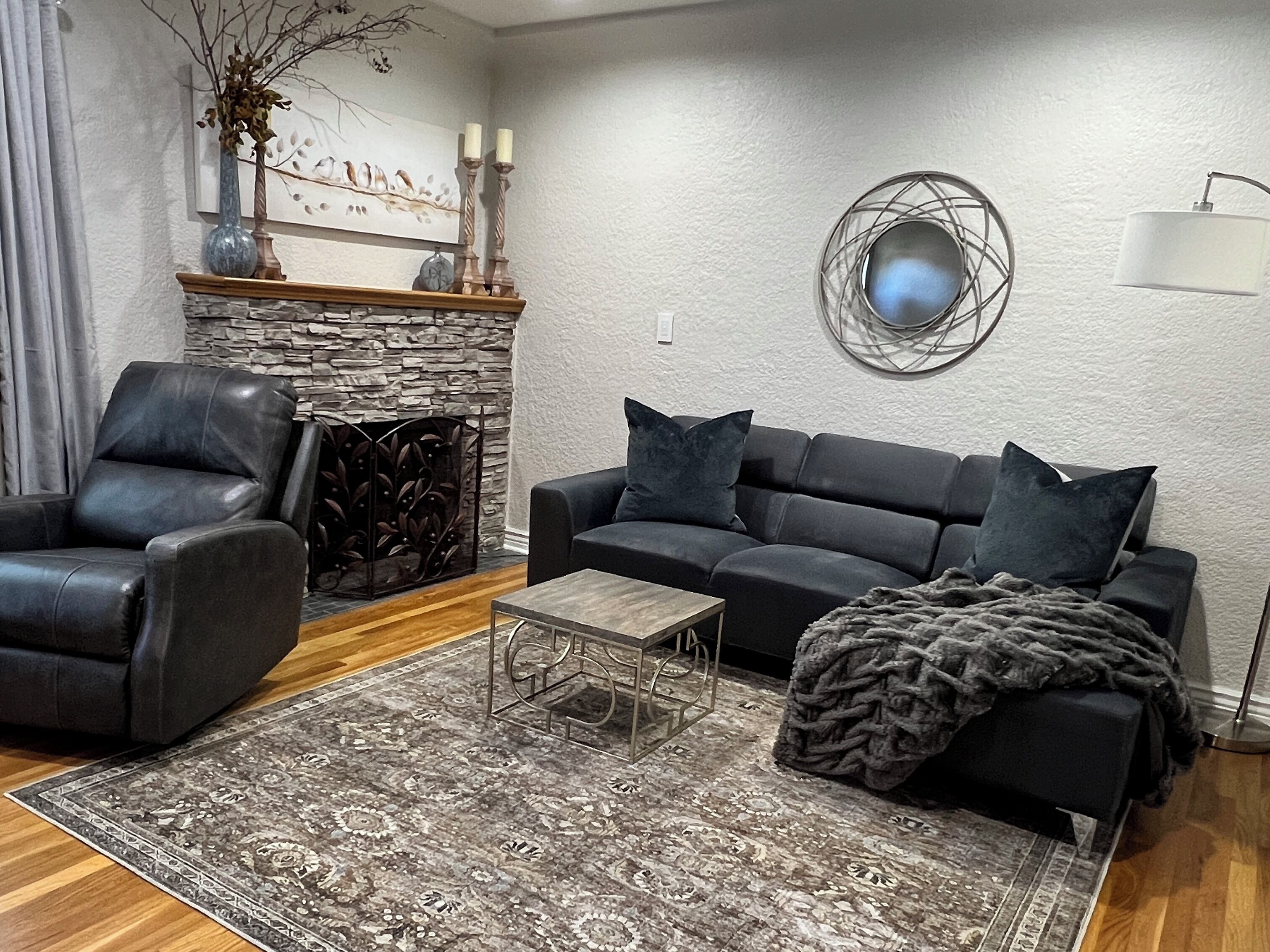 Smart TV, books, streaming services, offices