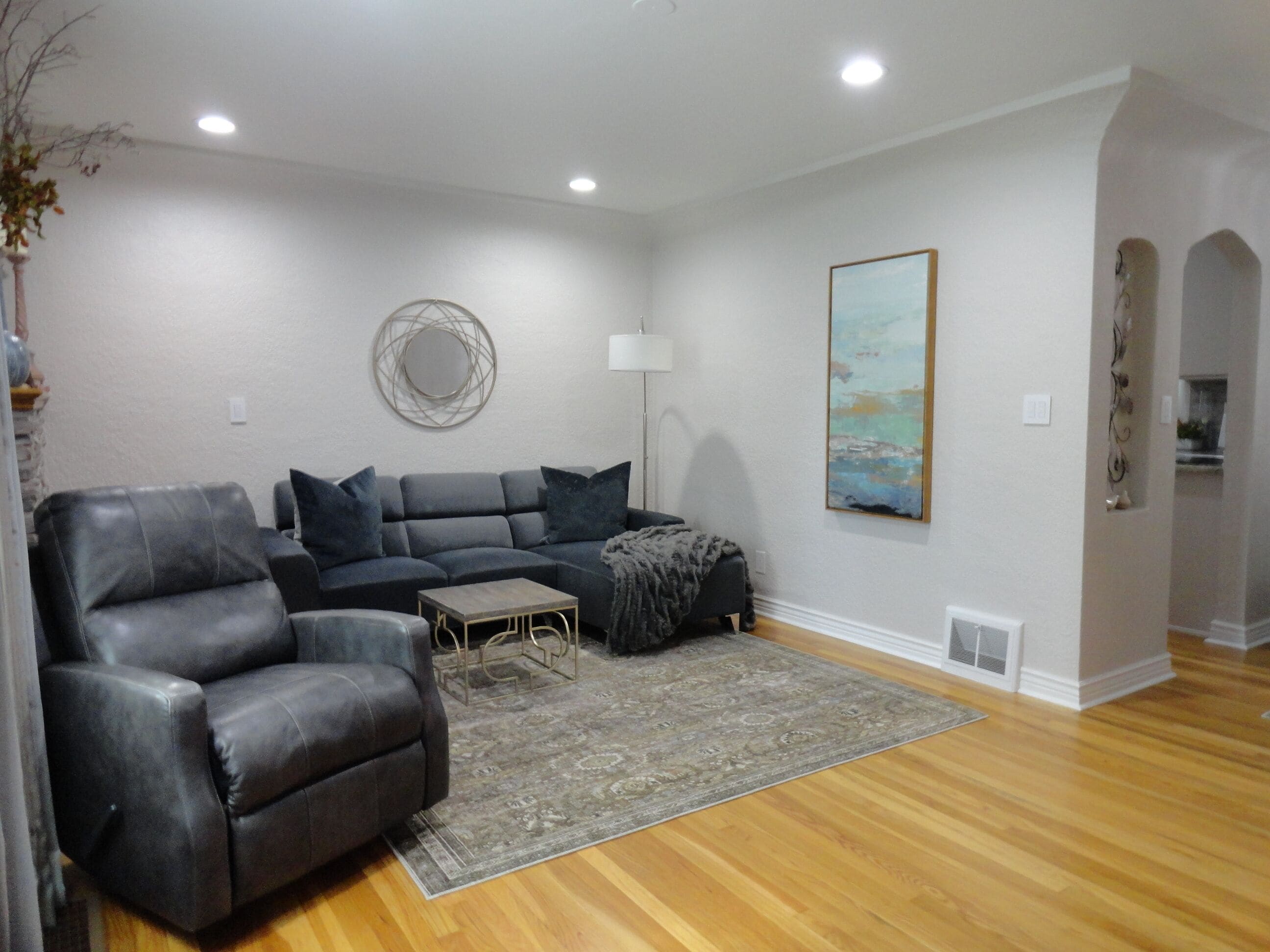 Smart-TV, bøker, strømmetjenester og kontorer