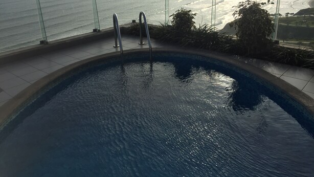 Outdoor pool - Casa Dulce Casa (Lima)