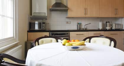 Beautiful , stylish apartment in Leamington Spa