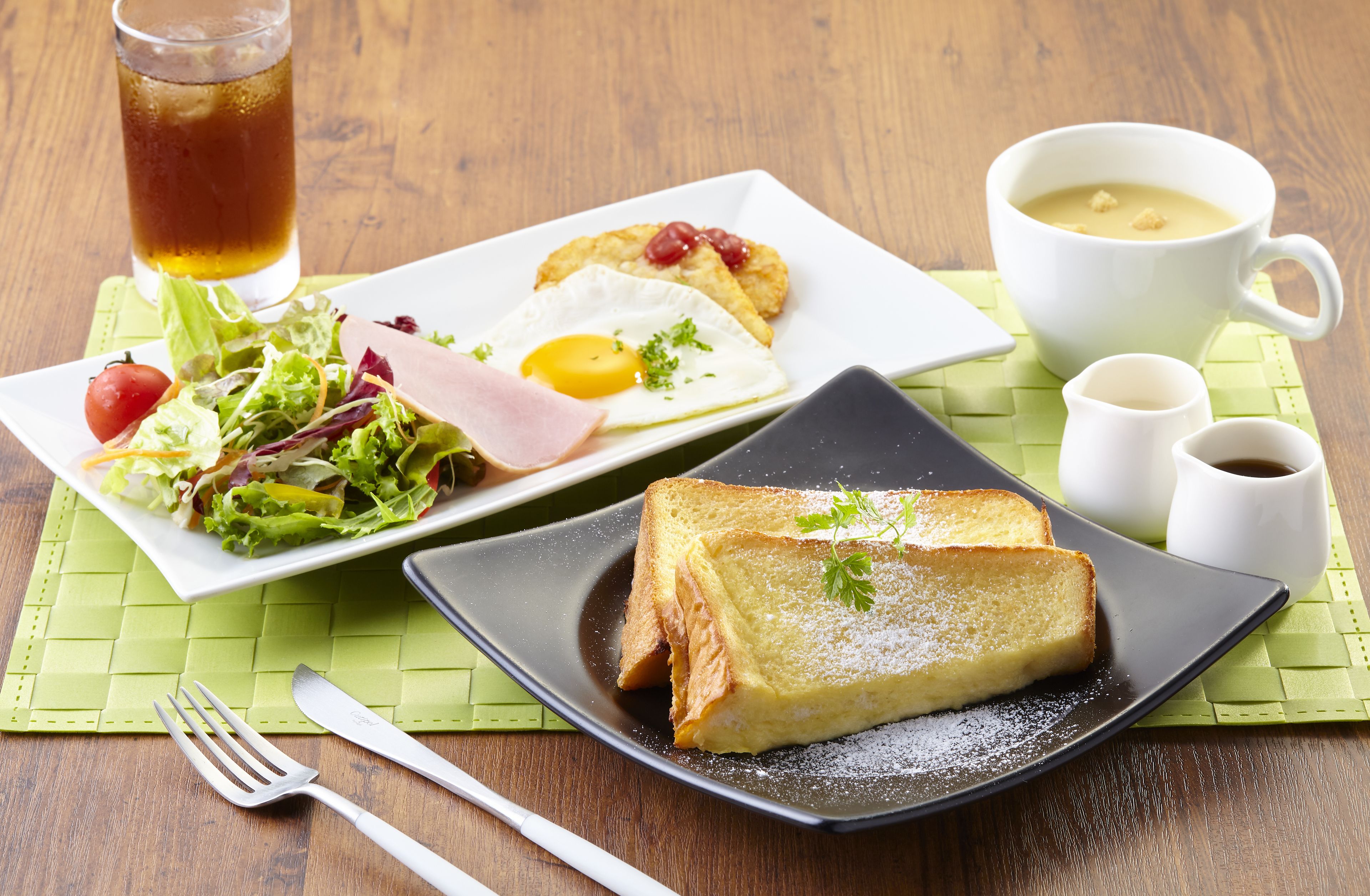 daily cooked-to-order breakfast (jpy 660 per person)