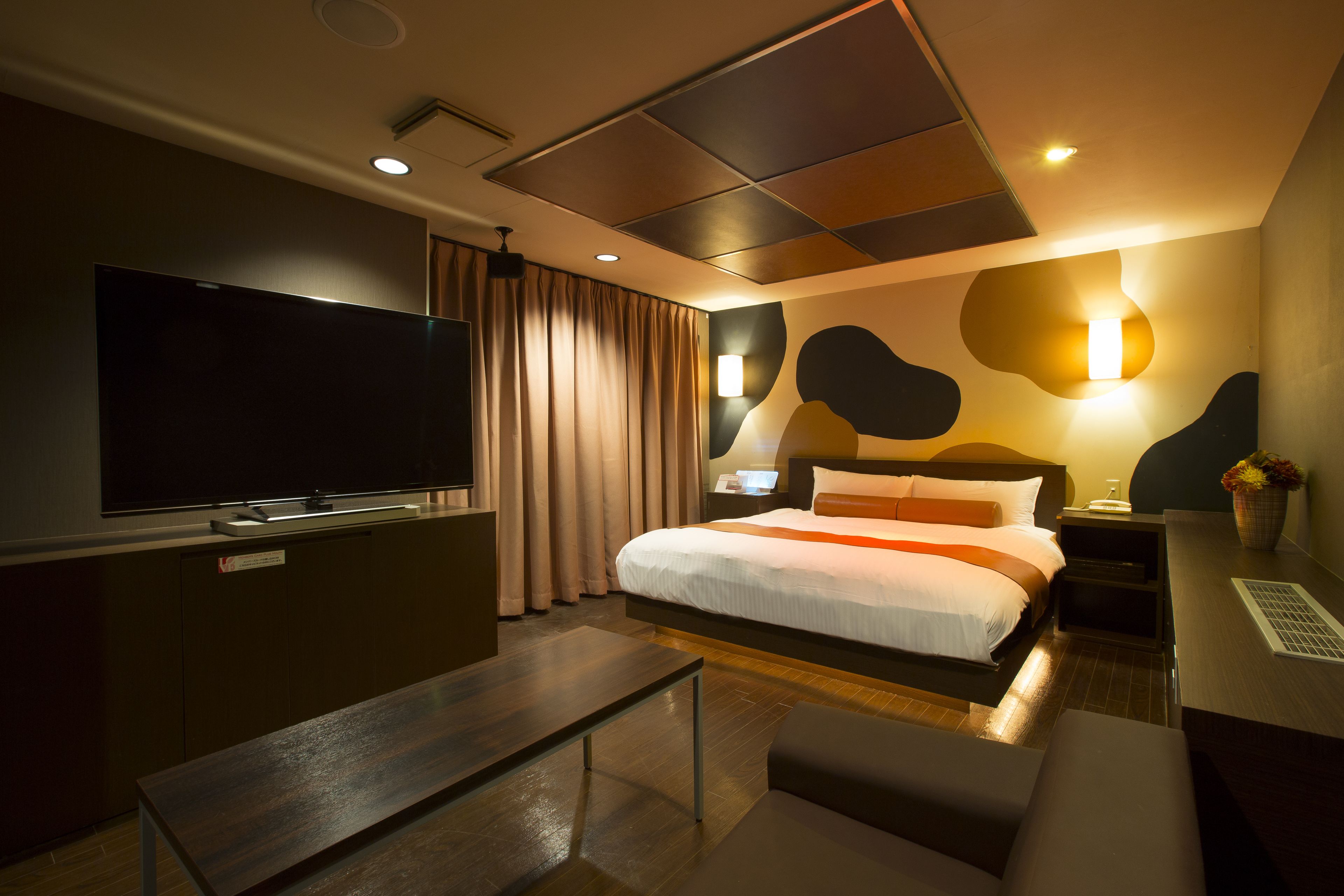 0b | premium bedding, down duvets, memory-foam beds, blackout curtains