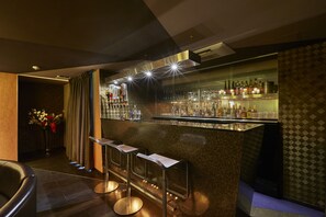 Bar (on property) - Hotel Love (Nagoya)