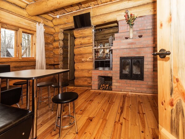 1 bedroom, premium bedding, individually decorated