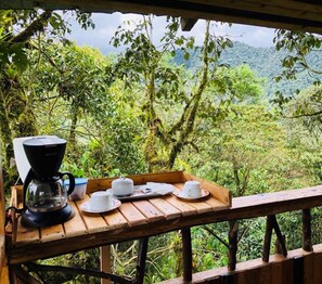 树屋, 1 张双人床 | 客房景观