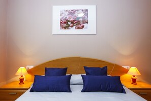2 habitaciones, tabla de planchar con plancha y wifi gratis 