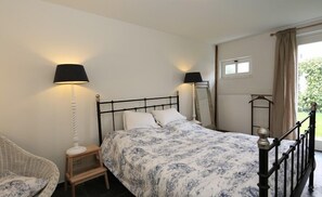 1 soverom, internettilgang og sengetøy