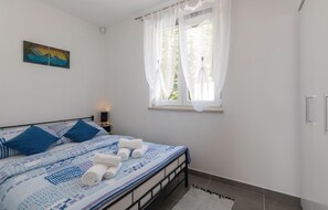 1 soverom, wi-fi (inkludert) og sengetøy