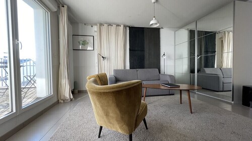 Spacieux appartement remarquablement lumineux avec parking à la cité du vin