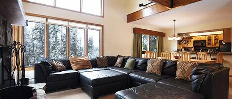 Télévision, cheminée