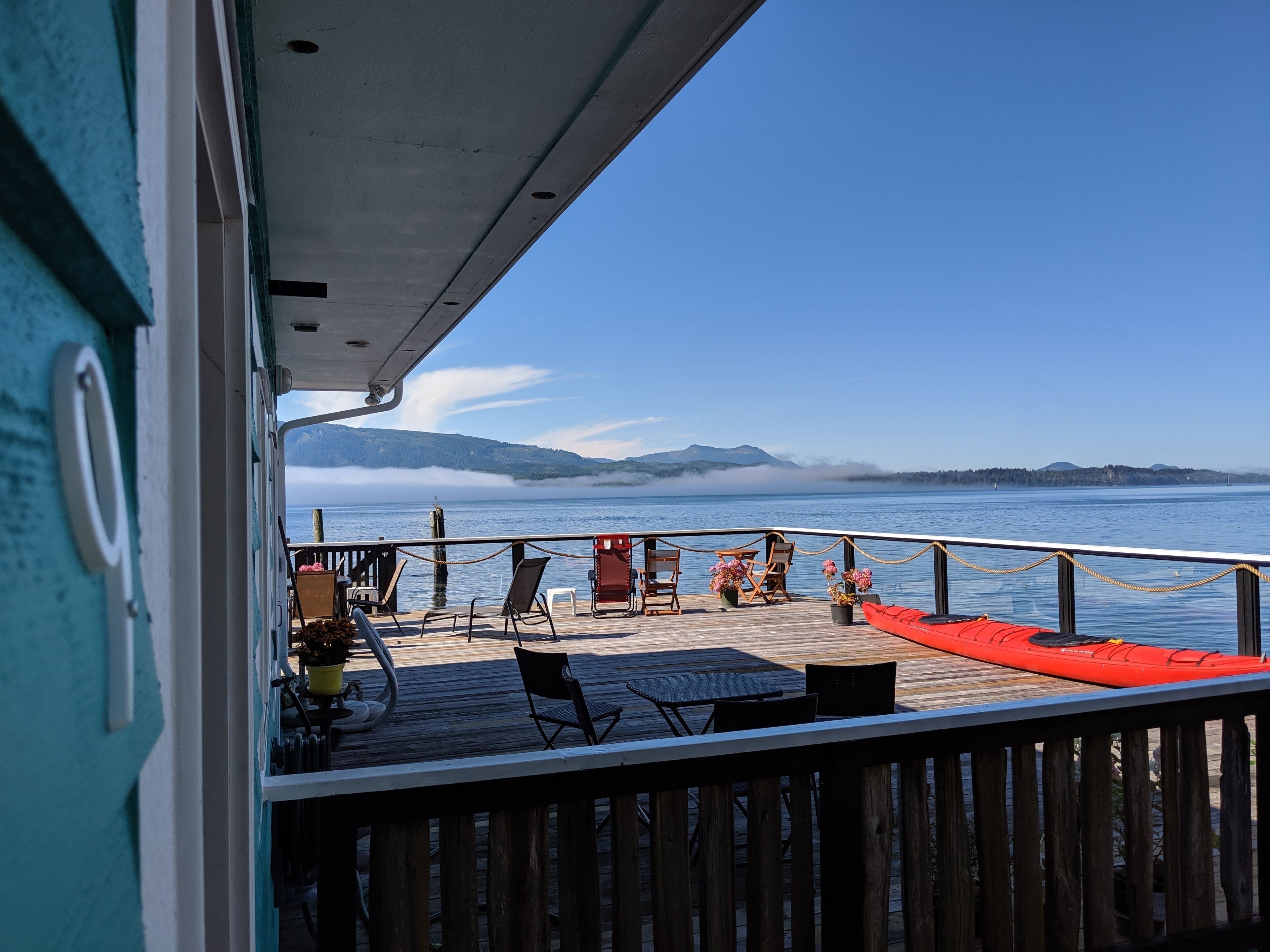 fathoms room (pet friendly) | kayaking