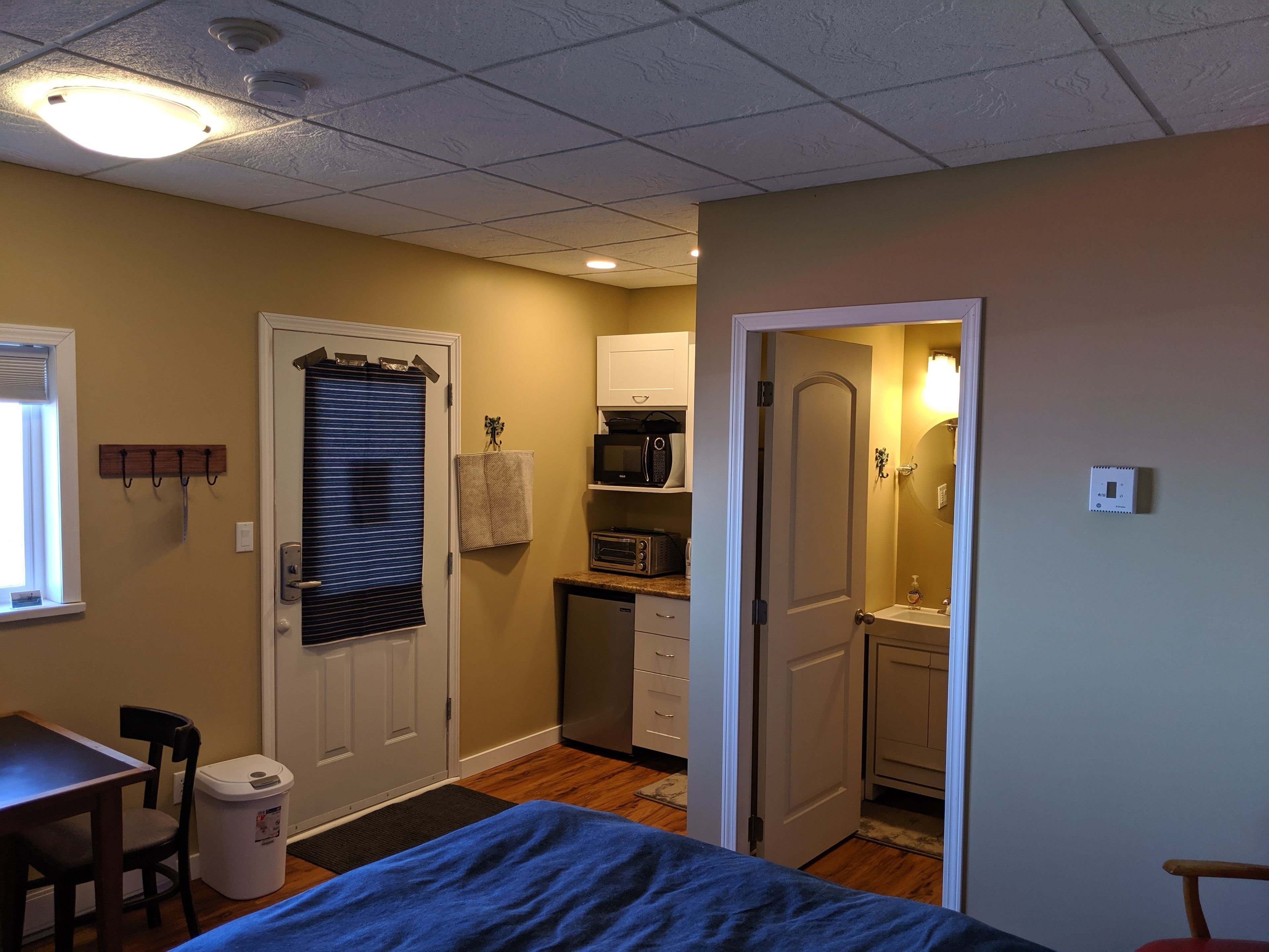 fathoms room (pet friendly) | 1 bedroom, free wifi, bed sheets