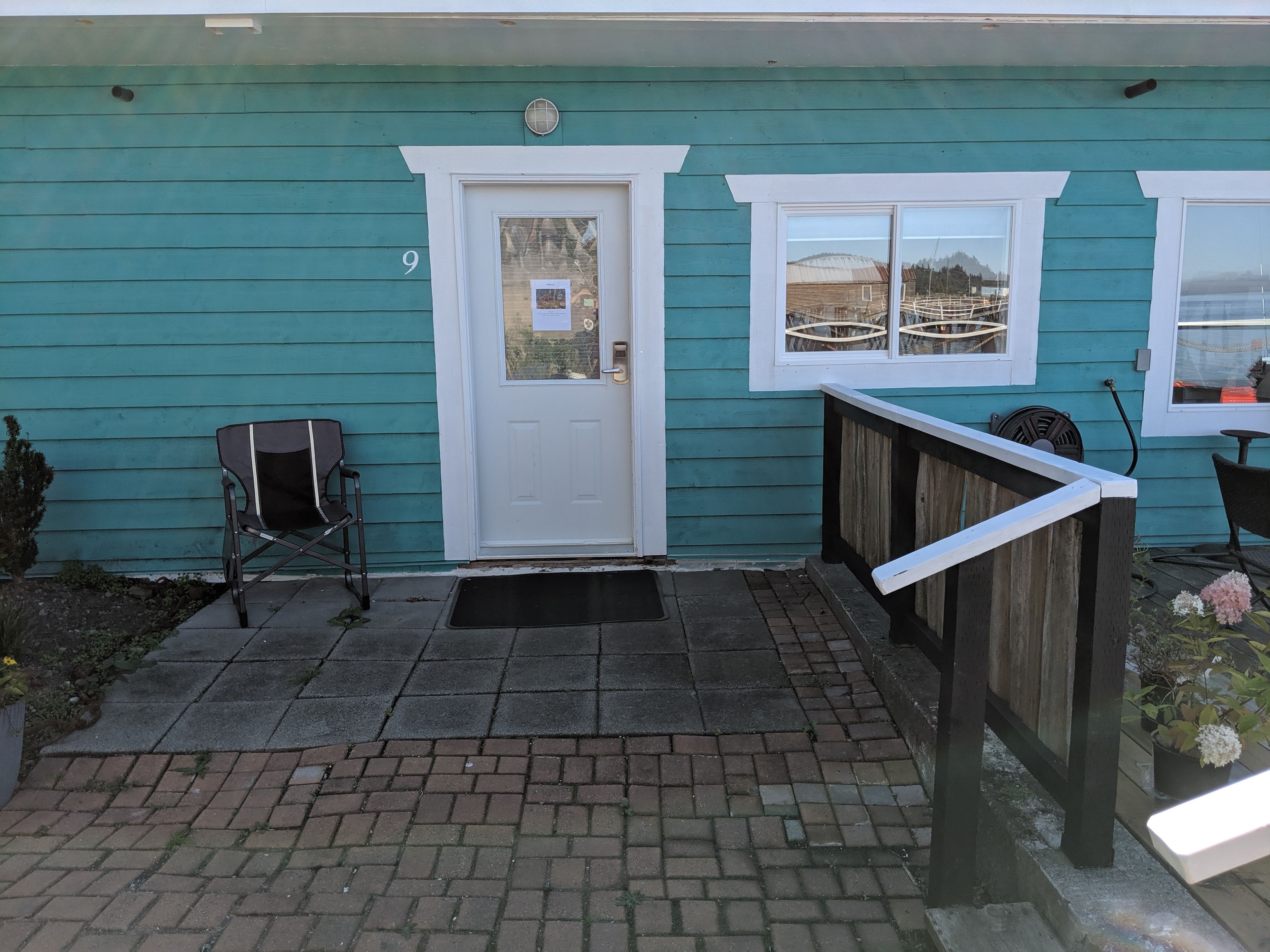 fathoms room (pet friendly) | 1 bedroom, free wifi, bed sheets