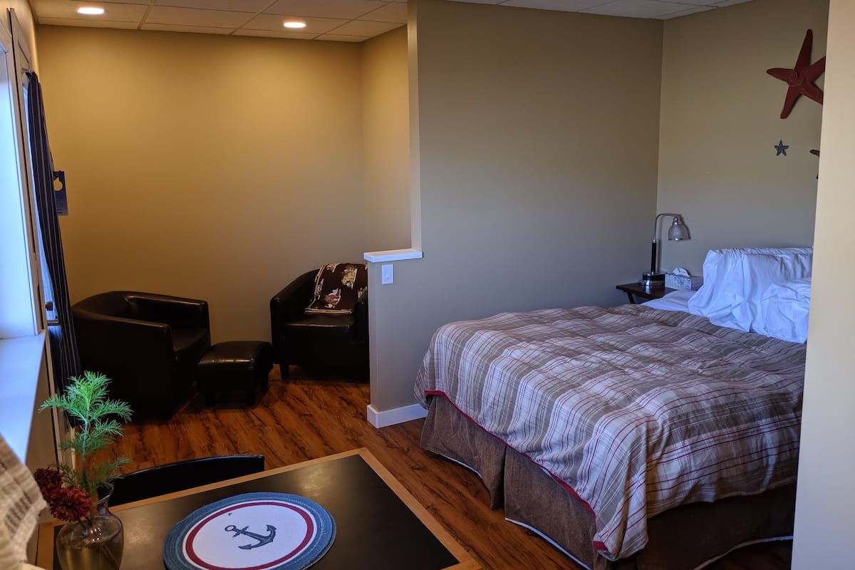 Seastar Room (Pet Friendly)