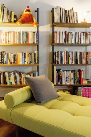 Interior - Relaxing Chic Home off Main St with Hot Tub & Chef's Kitchen (Beacon)