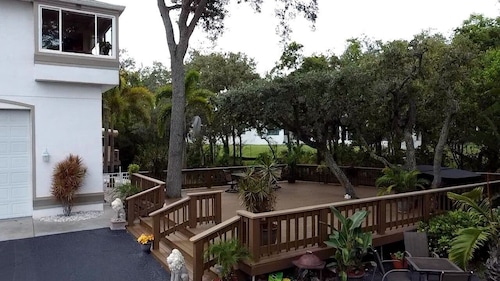 You Are Closer to Your Own Private Paradise on Beautiful Tampa Bay!