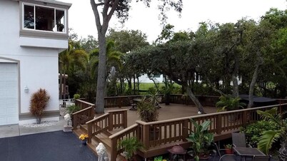 You Are Closer to Your Own Private Paradise on Beautiful Tampa Bay!