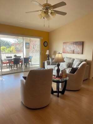 TV, DVD player, books, stereo - You Are Closer to Your Own Private Paradise on Beautiful Tampa Bay! (Safety Harbor)