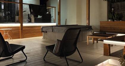 Designer Cottage in the Historical San Diego Area