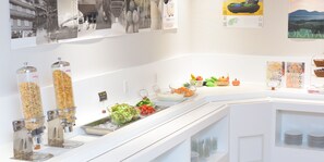 Daily buffet breakfast (JPY 2000 per person) - Hotel Abest Grande Okayama (Okayama)