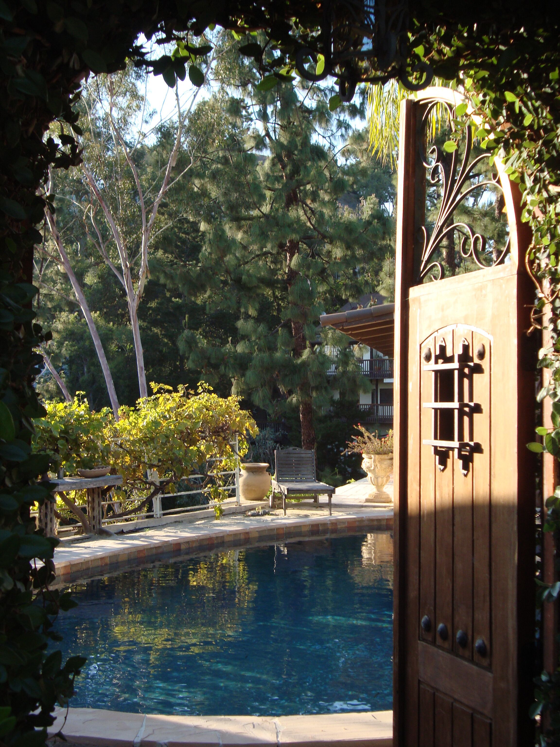 Pasadena 2 bedroom over Golf Course near Rose Bowl, Caltech, JPL & Art Center