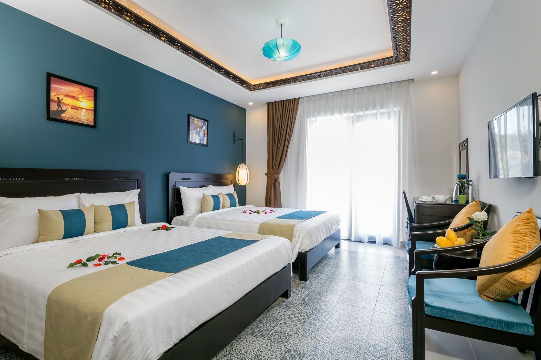 Minibar, két bảo mật tại phòng, trang trí khác biệt 
