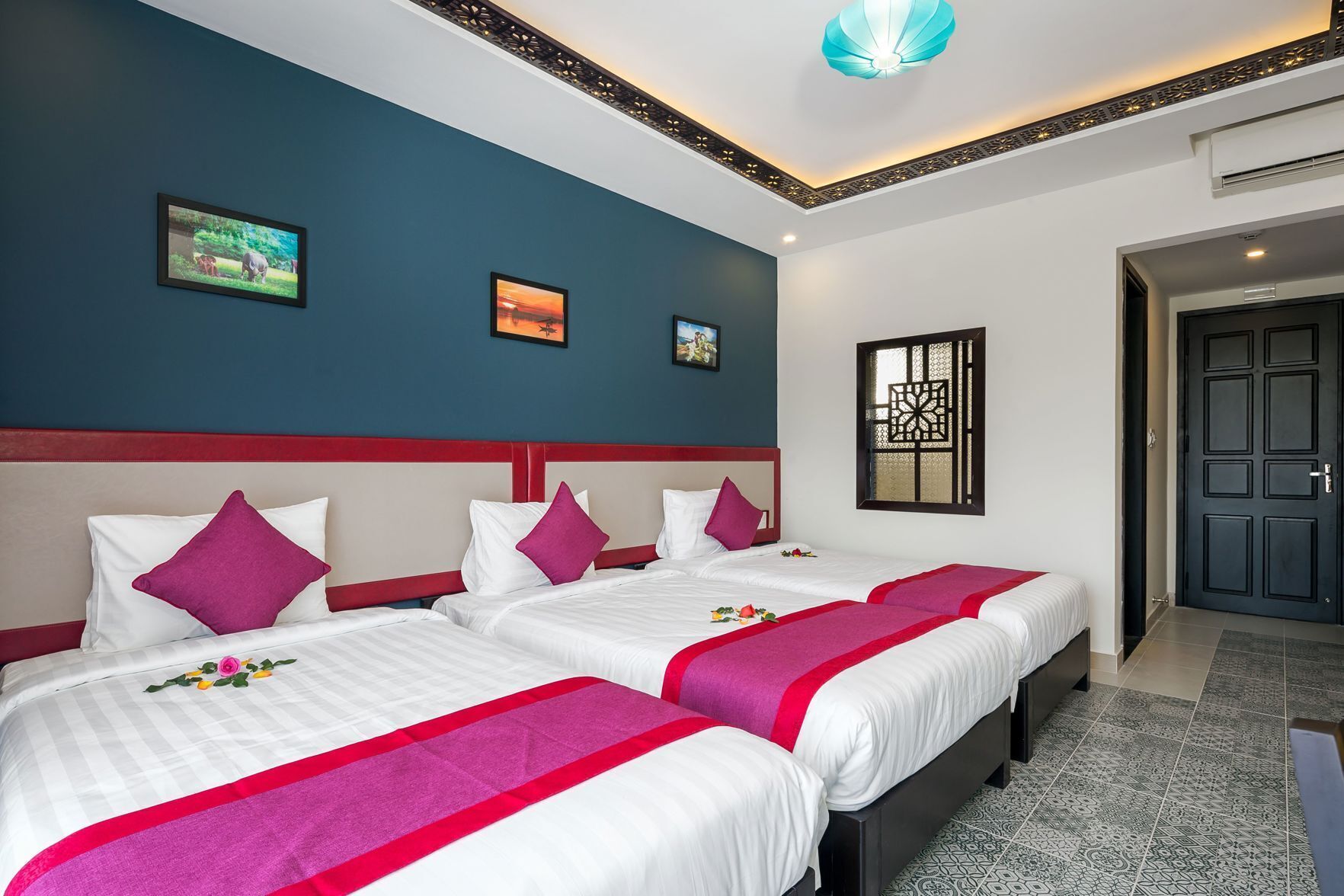 Minibar, két bảo mật tại phòng, trang trí khác biệt 