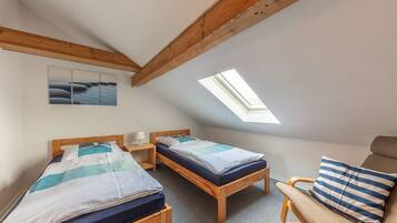 2 Schlafzimmer, Reisekinderbett, WLAN, Bettwäsche