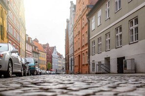 صورة غير مصنفة، 5 من 24، زرّ