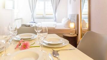 2 bedrooms, travel crib, WiFi, bed sheets