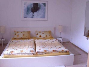 Uklassifisert bilde, 5 av 7, knapp