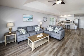 Smart TV, offices - Snowdrift "Beach Haven" Short walk to beach 🐬 (Miramar Beach)