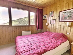 1 bedroom, bed sheets - Apt for 5, large south balcony, Méribel (Méribel)
