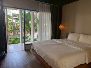 Quarto luxo, 1 cama King | Vista do quarto