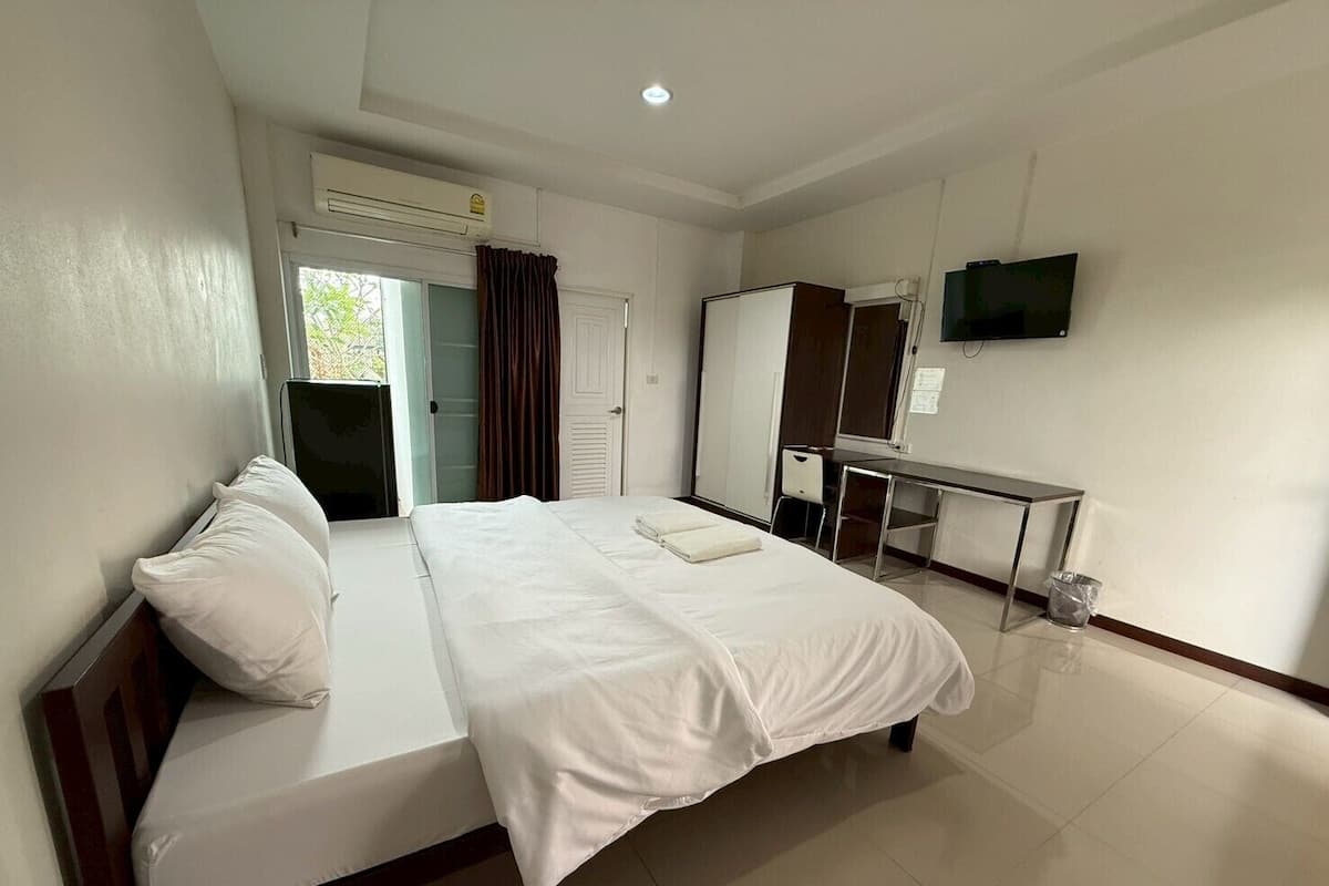Standard Room, 1 Katil Raja (King) | Katil lipat simpan/tambahan, Wi-fi percuma, cadar katil