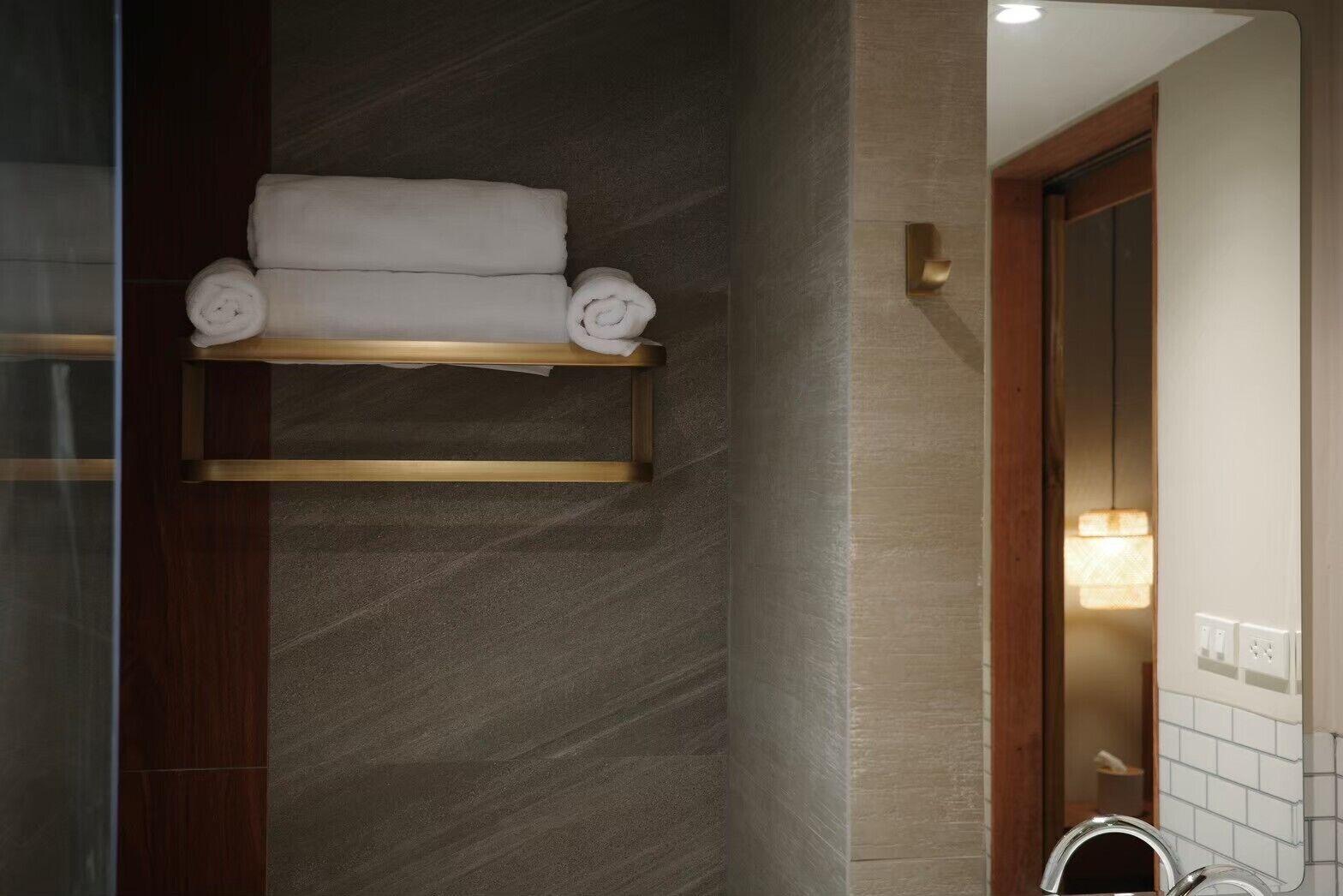 أسرّة قابلة للطي وواي فاي مجانًا وملاءات أسرّة